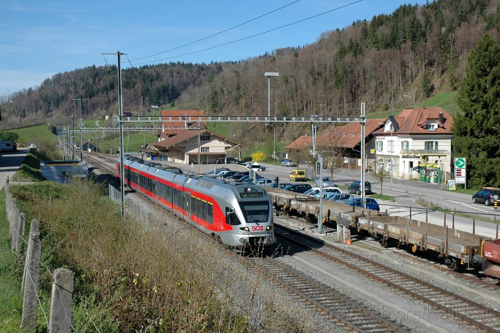 3074-0001-110414.jpg - SOB RABe 526.048-4 "Kronberg" /  Brunnadern- Neckertal 11.4.2014