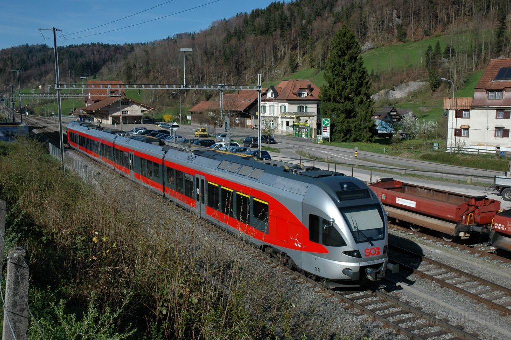 3074-0013-110414.jpg - SOB RABe 526.061-7 "Rigi Kulm" /  Brunnadern- Neckertal 11.4.2014