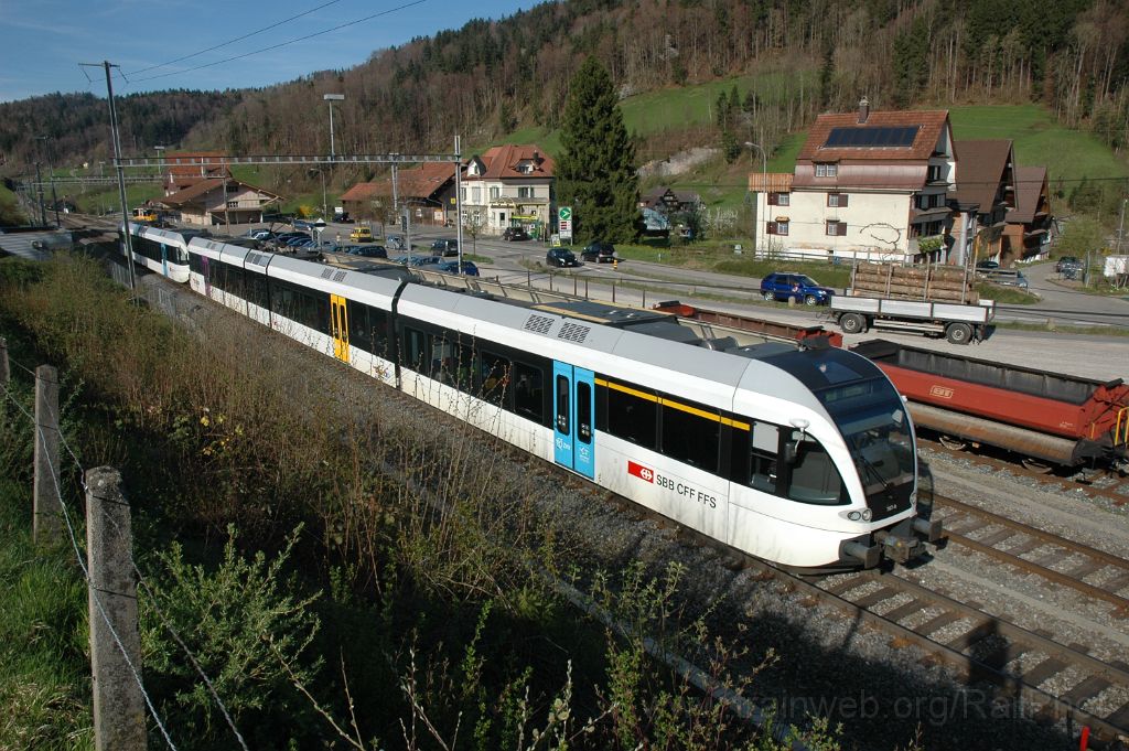 3074-0031-110414.jpg - Thurbo RABe 526.767-9 + RABe 526.738-0 /  Brunnadern- Neckertal 11.4.2014