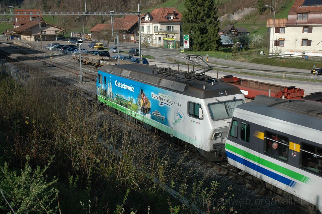3075-0007-110414.jpg - SOB Re 456.091-8 "Romanshorn" /  Brunnadern- Neckertal 11.4.2014