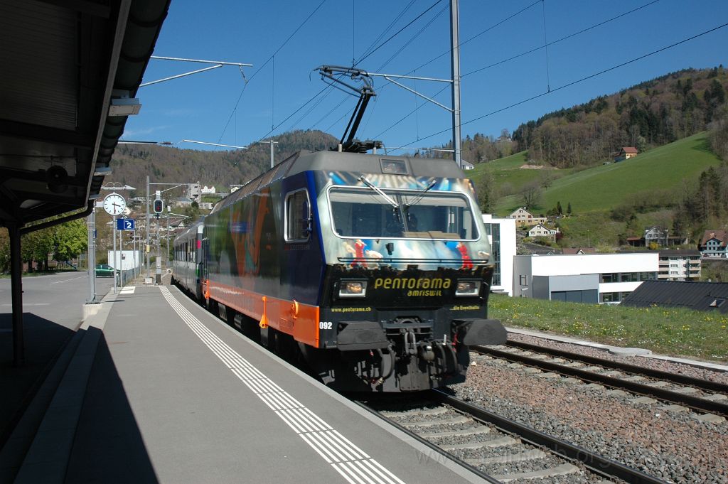 3076-0007-170414.jpg - SOB Re 456.092-6 "Amriswil" + Re 456.095-9 "Degersheim" / Lichtensteig 17.4.2014