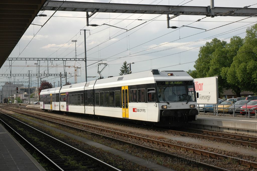 3081-0012-250414.jpg - Thurbo RABe 526.687-9 + Bt 50 85 29-35 221-5 / Weinfelden 25.4.2014