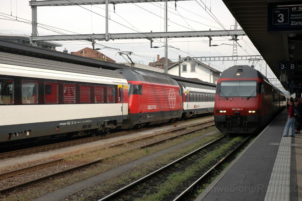 3082-0001-250414.jpg - SBB-CFF Re 460.040-9 "Napf" + Re 460.099-5 "Bodensee" / Weinfelden 25.4.2014