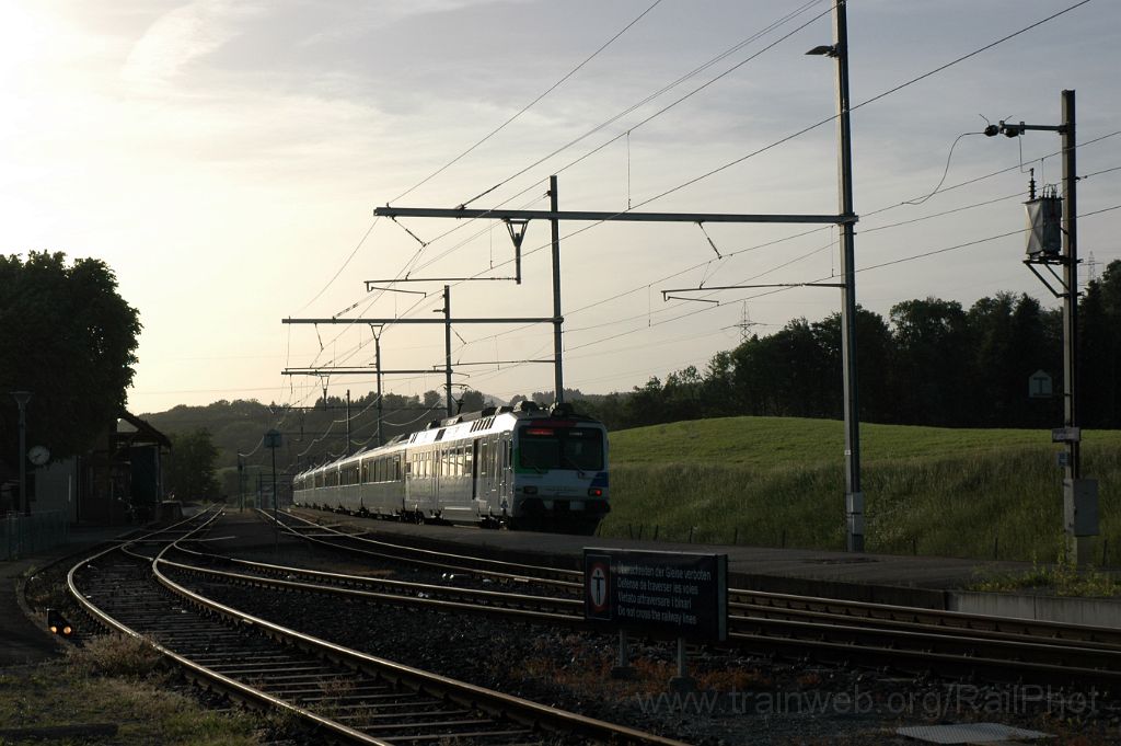 3117-0018-210514.jpg - SOB RBDe 561.082-9 / Kaltbrunn 21.5.2014