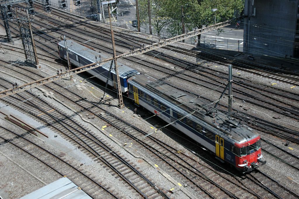 3123-0027-230514.jpg - SBB-CFF St 50 85 89-33 900-3 + RBe 540.034-6 / Bern 23.5.2014