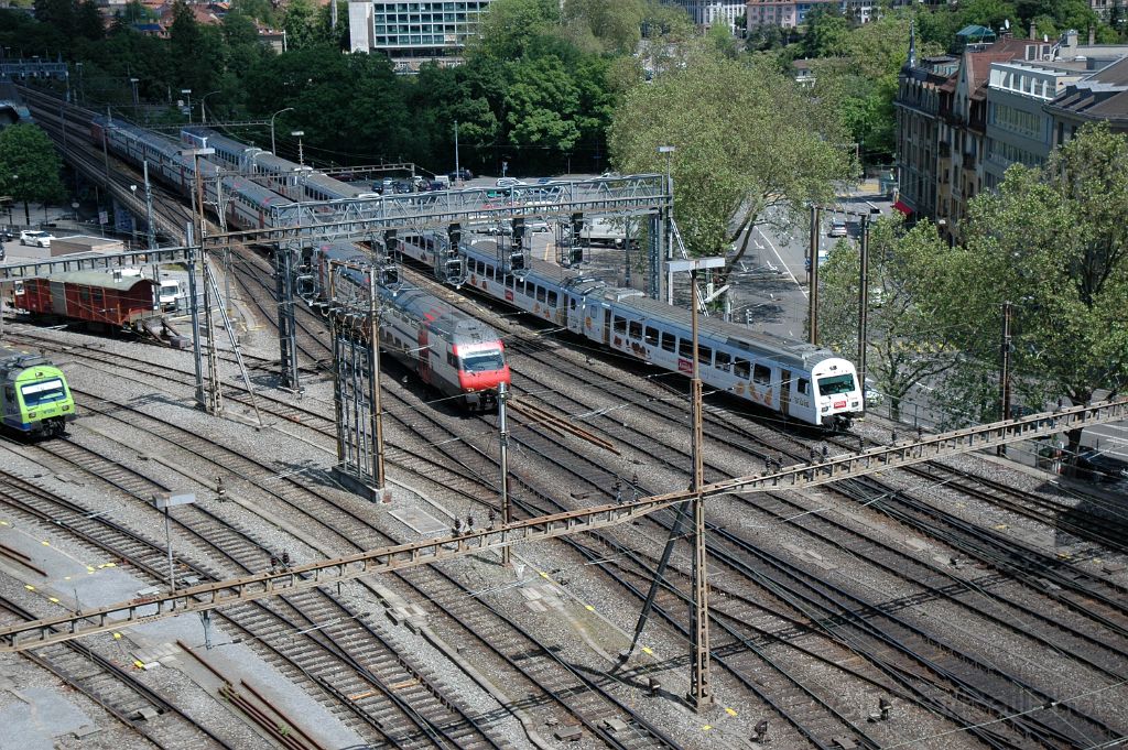 3124-0005-230514.jpg - BLS Bt (VU''') 50 85 80-35 990-1 "Kambly" + SBB-CFF Bt (IC Dst) 50 85 26-94 909-6 / Bern 23.5.2014