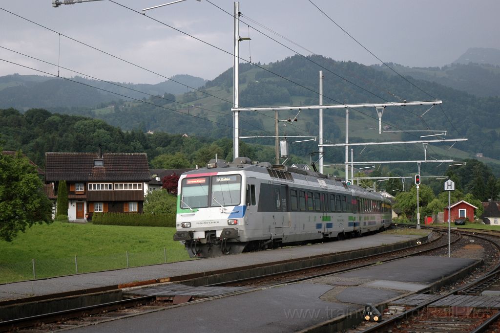 3140-0009-020614.jpg - SOB RBDe 561.081-1 / Kaltbrunn 2.6.2014