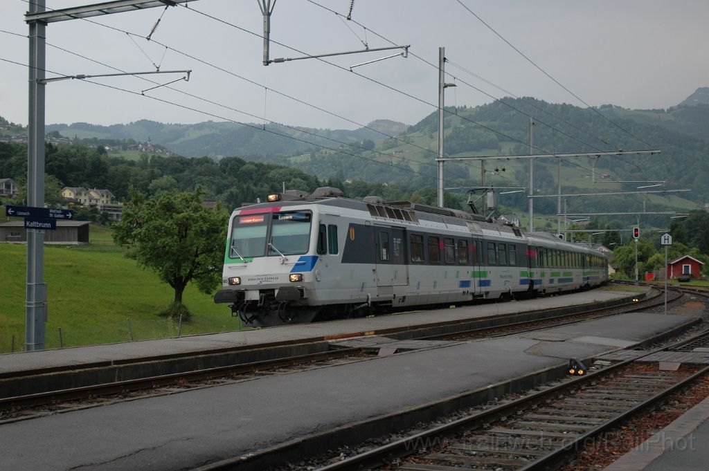 3140-0021-020614.jpg - SOB RBDe 561.083-7 "Richterswil-Samstagern" / Kaltbrunn 2.6.2014