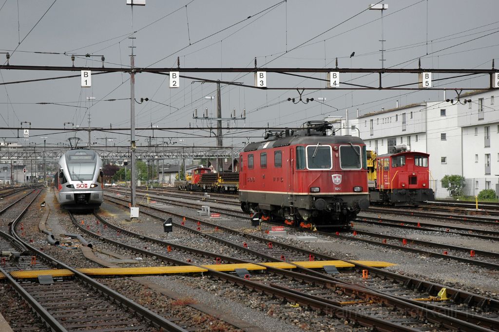 3143-0042-030614.jpg - SBB-CFF Re 4/4'' 11241 + SOB RABe 526.047-6 "Rossberg" + SBB-CFF Tm 232.013-3 / Rapperswil 3.6.2014