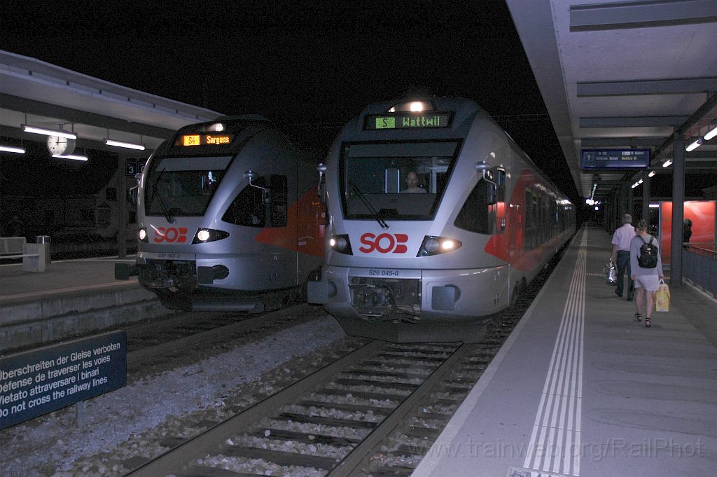 3147-0003-070614.jpg - SOB RABe 526.063-3 "Alpstein" + RABe 526.045-0 "Federispitz" / Uznach 7.6.2014