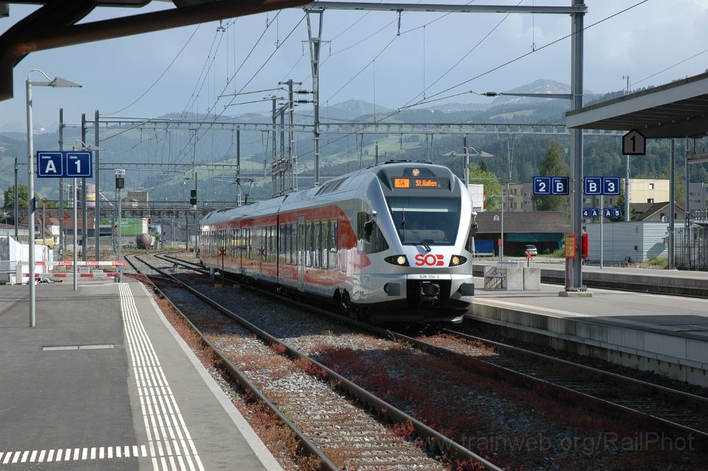 3148-0006-090614.jpg - SOB RABe 526.055-9 "Mürtschenstock" / Wattwil 9.6.2014