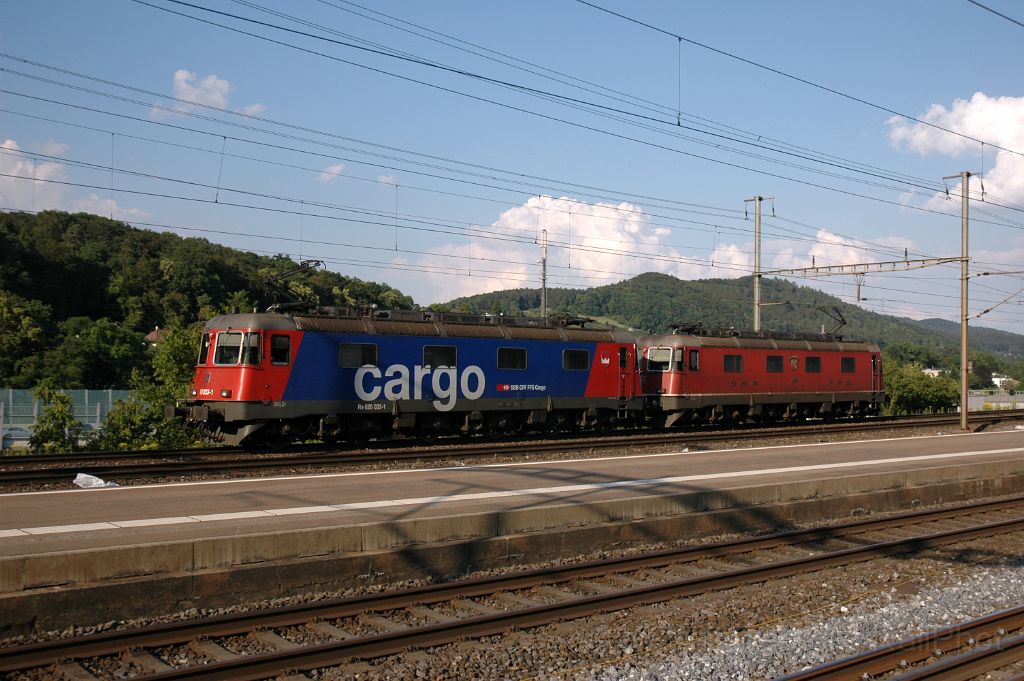 3172-0047-180614.jpg - SBB-CFF Re 620.033-1 "Muri AG" + Re 6/6 11630 "Herzogenbuchsee" / Killwangen-Spreitenbach 18.6.2014