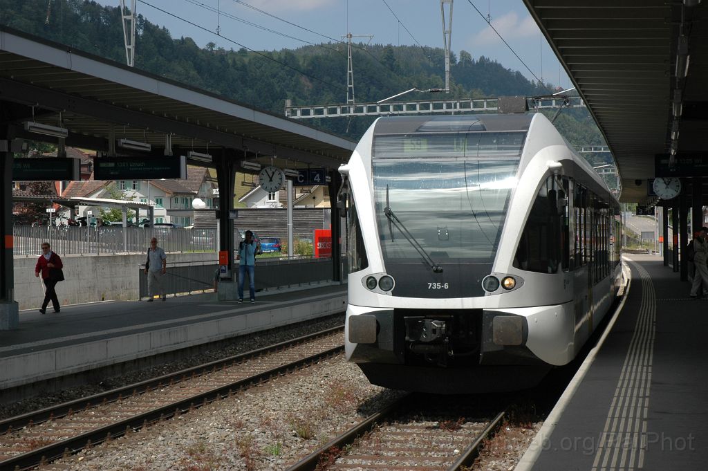 3181-0038-210614.jpg - Thurbo RABe 526.735-6 "Rümikon" / Wattwil 21.6.2014