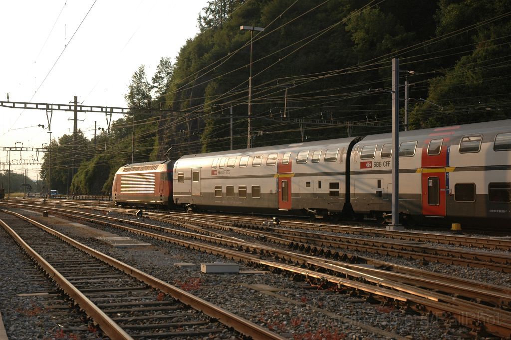 3187-0047-260614.jpg - SBB-CFF Re 460.064-9 "Mythen" / Ziegelbrücke 26.6.2014