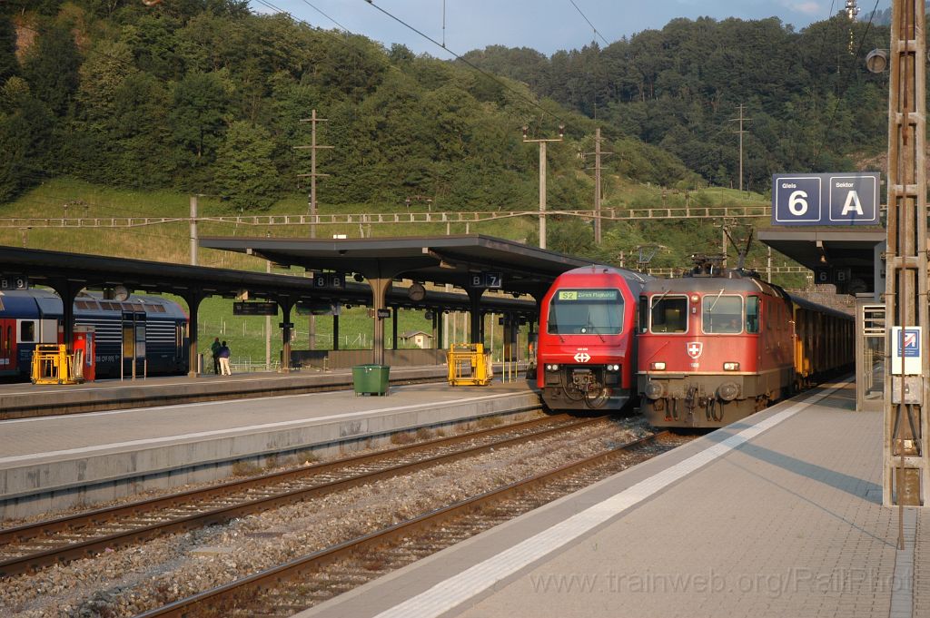 3190-0046-260614.jpg - SBB-CFF Re 450.055-9 "Küsnacht ZH" + Re 4/4'' 11188 / Ziegelbrücke 26.6.2014
