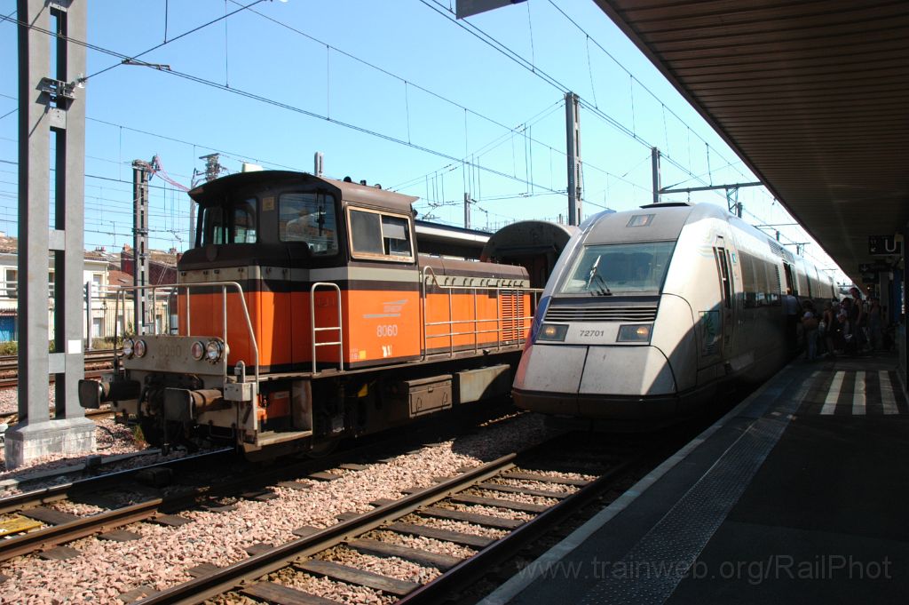 3203-0016-160714.jpg - SNCF X 72701 + Y 8060 / Bordeaux St-Jean 16.7.2014