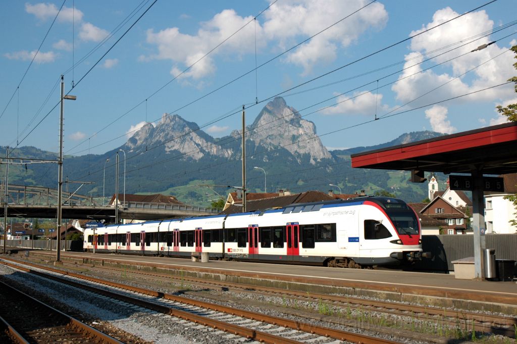 3213-0012-240714.jpg - SBB-CFF RABe 523.005 / Brunnen 24.7.2014