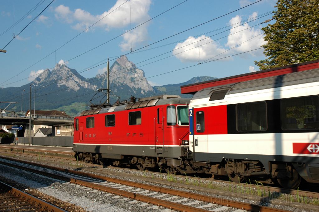 3213-0017-240714.jpg - SBB-CFF Re 4/4'' 11148 / Brunnen 24.7.2014