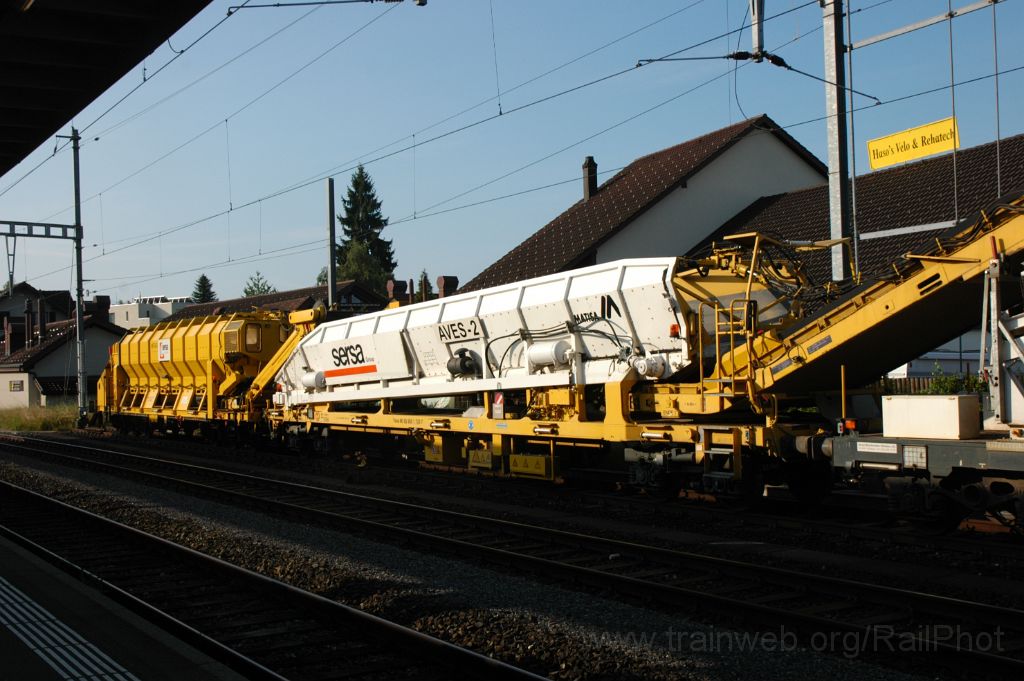 3219-0031-060814.jpg - Sersa VTms 99 85 9352 012-0 + Vass 80 85 988 1 702-7 + VTms 99 85 935 2 052-6 / Hinwil 6.8.2014