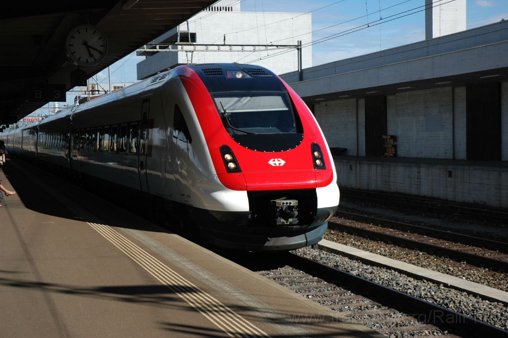 3227-0010-080814.jpg - SBB-CFF ICN RABDe 500.000 "Le Corbusier" / Killwangen-Spreitenbach 8.8.2014