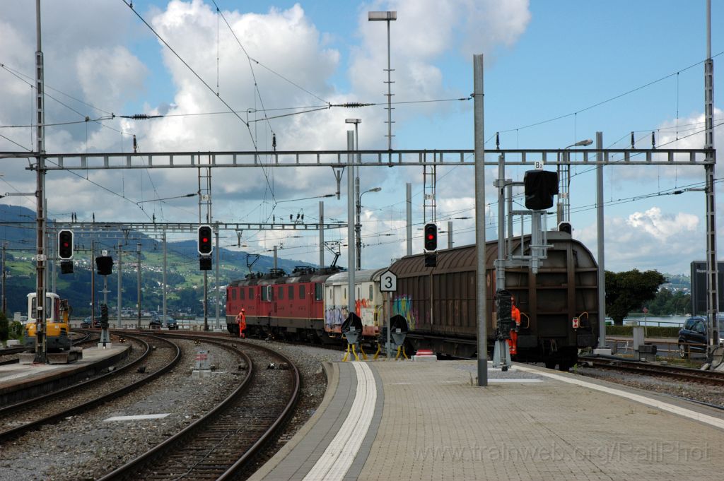 3235-0033-140814.jpg - SBB-CFF Re 4/4'' 11254 + Re 4/4'' 11243 / Rapperswil 14.8.2014
