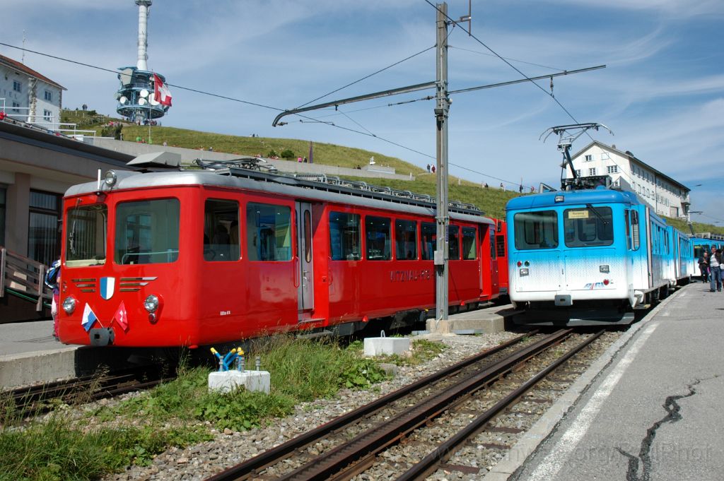 3238-0047-170814.jpg - VRB Bhe 4/4 5 + ARB BDhe 2/4 11 / Rigi-Kulm 17.8.2014