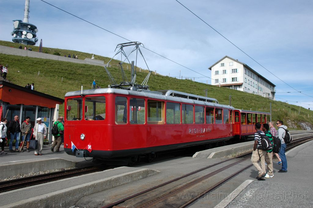 3240-0034-170814.jpg - VRB Bhe 2/4 1 + B 14 / Rigi-Kulm 17.8.2014