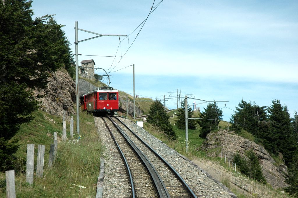 3241-0032-170814.jpg - VRB Bhe 2/4 1 + B 14 / Rigi-Kulm 17.8.2014