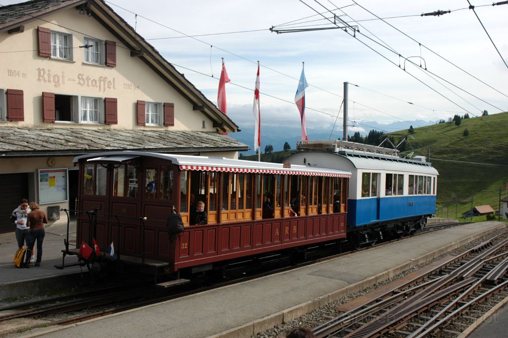 3241-0043-170814.jpg - ARB B 32 + BDhe 2/4 7 / Rigi-Staffel 17.8.2014