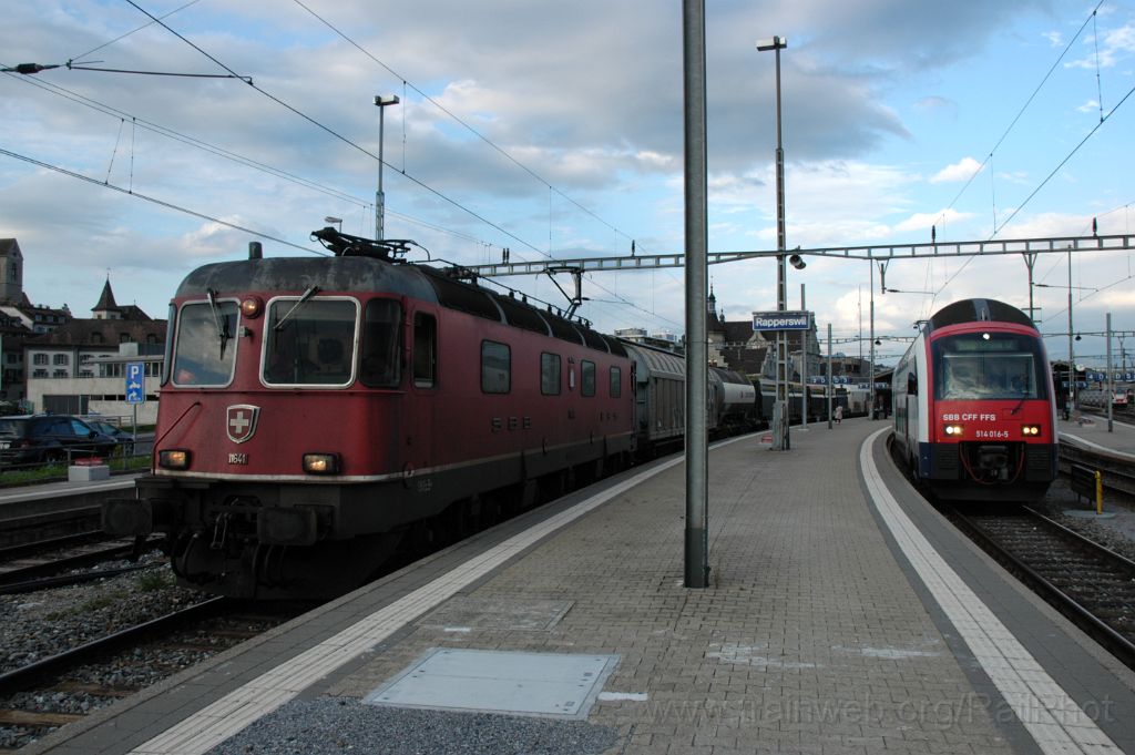 3244-0038-180814.jpg - SBB-CFF Re 6/6 11641 "Moutier" + RABe 514.016-5 / Rapperswil 18.8.2014