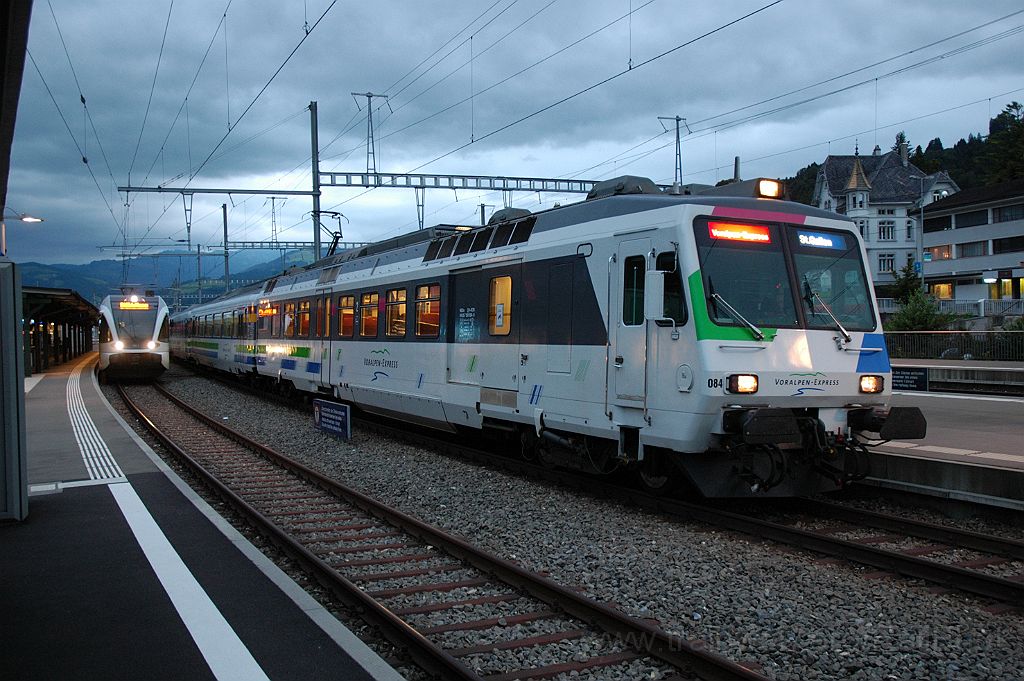 3246-0028-180814.jpg - Thurbo RABe 526.792-7 + SOB RBDe 561.084-5 / Wattwil 18.8.2014