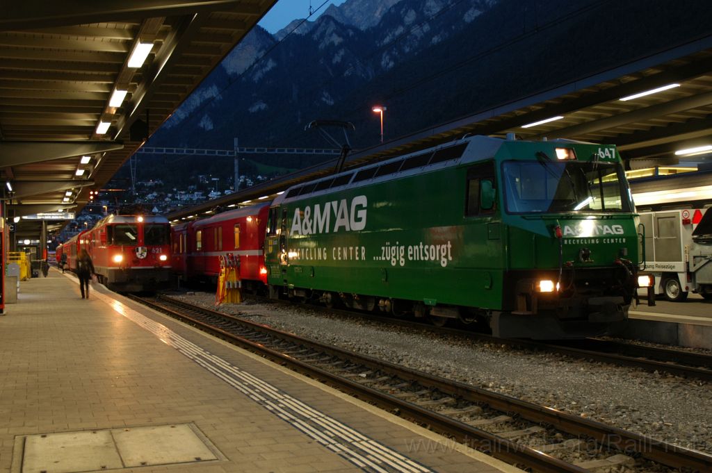 3260-0019-140914.jpg - RhB Ge 4/4''' 647 "Grüsch" + Ge 4/4'' 621 "Felsberg" / Chur 14.9.2014
