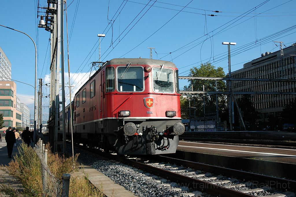 3265-0036-160914.jpg - SBB-CFF Re 4/4'' 11144 / Zürich-Altstetten 16.9.2014