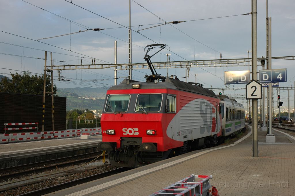 3267-0035-180914.jpg - SOB Re 446.018-4 / Rapperswil 18.9.2014