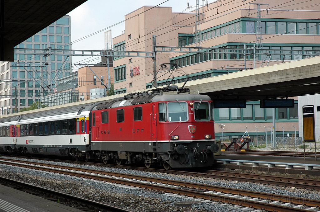 3272-0017-220914.jpg - SBB-CFF Re 4/4'' 11111 / Zürich-Altstetten 22.9.2014