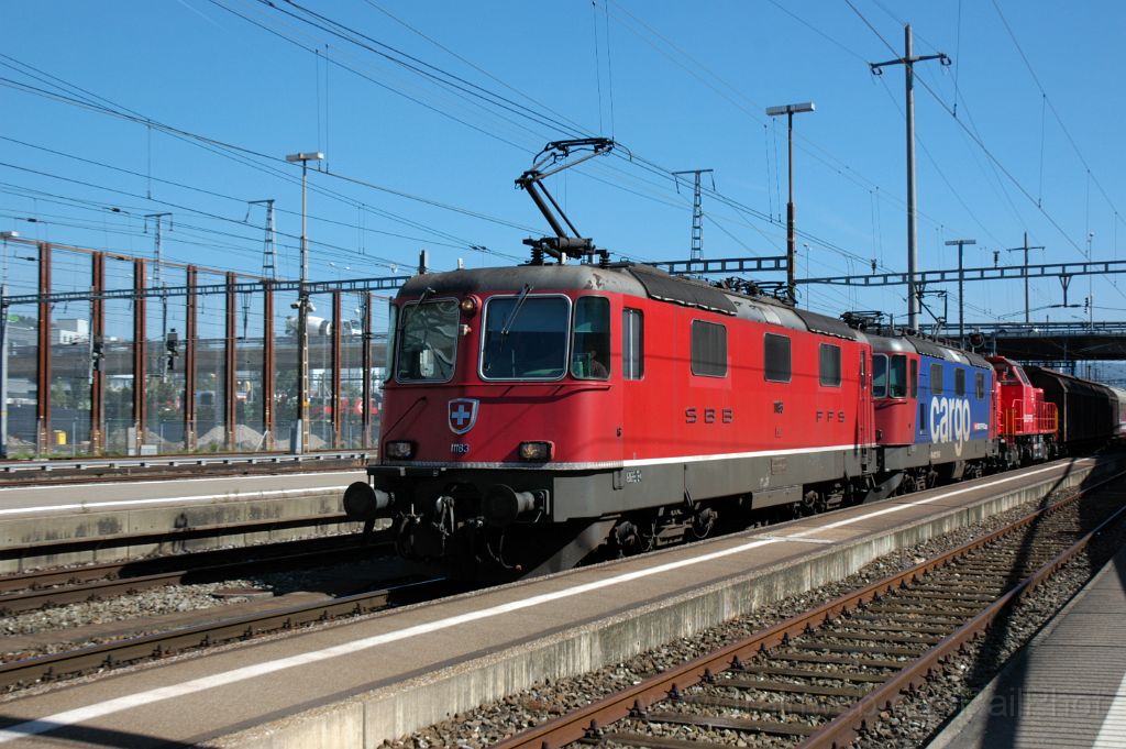 3273-0029-230914.jpg - SBB-CFF Re 4/4'' 11183 + Re 420.178-6 + Am 843.019-1 / Zürich-Altstetten 23.9.2014