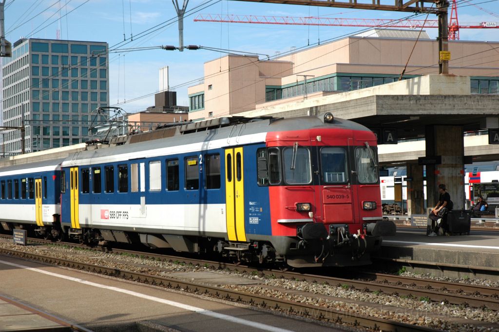 3326-0026-101014.jpg - SBB-CFF RBe 540.039-5 / Zürich-Altstetten 10.10.2014