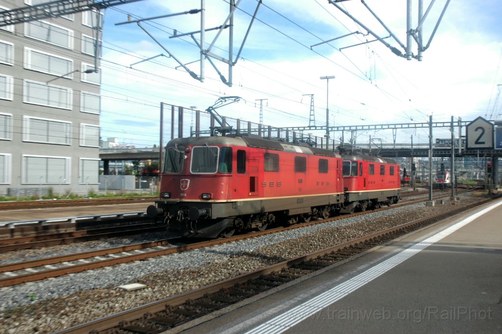3366-0015-151014.jpg - SBB-CFF Re 4/4'' 11261 + Re 4/4'' 11266 / Zürich-Altstetten 15.10.2014