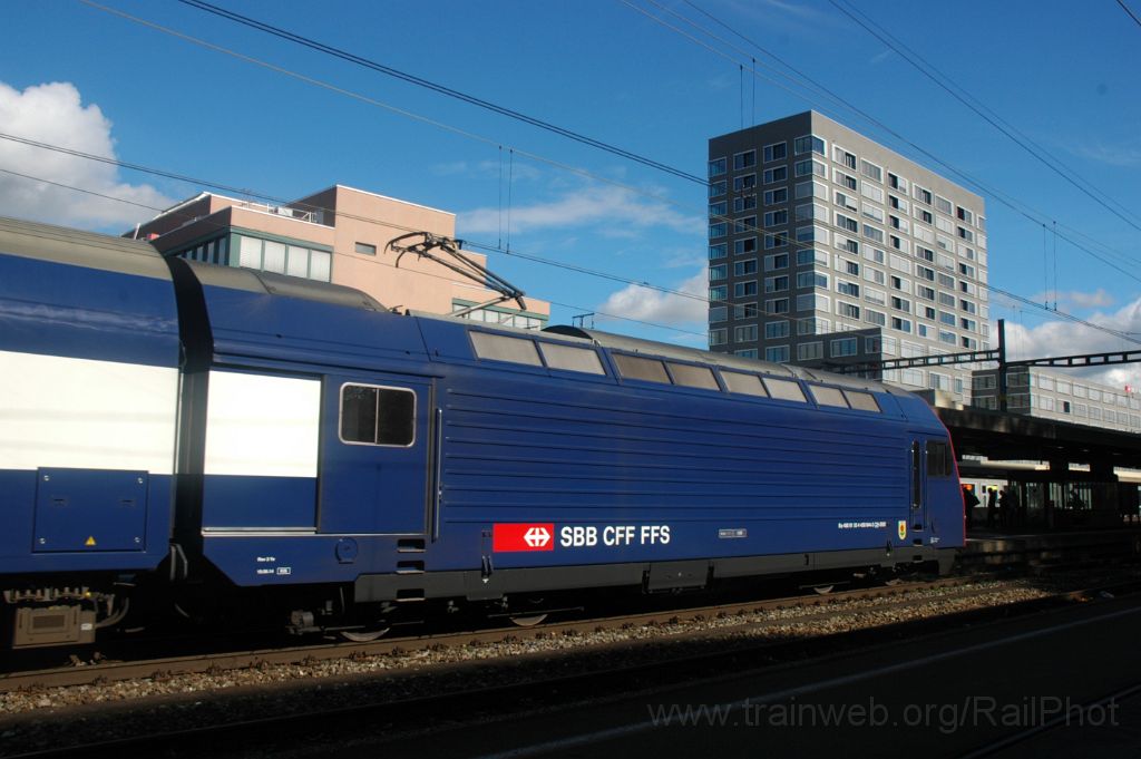 3370-0027-171014.jpg - SBB-CFF Re 450.044-3 "Henggart" / Zürich-Altstetten 17.10.2014