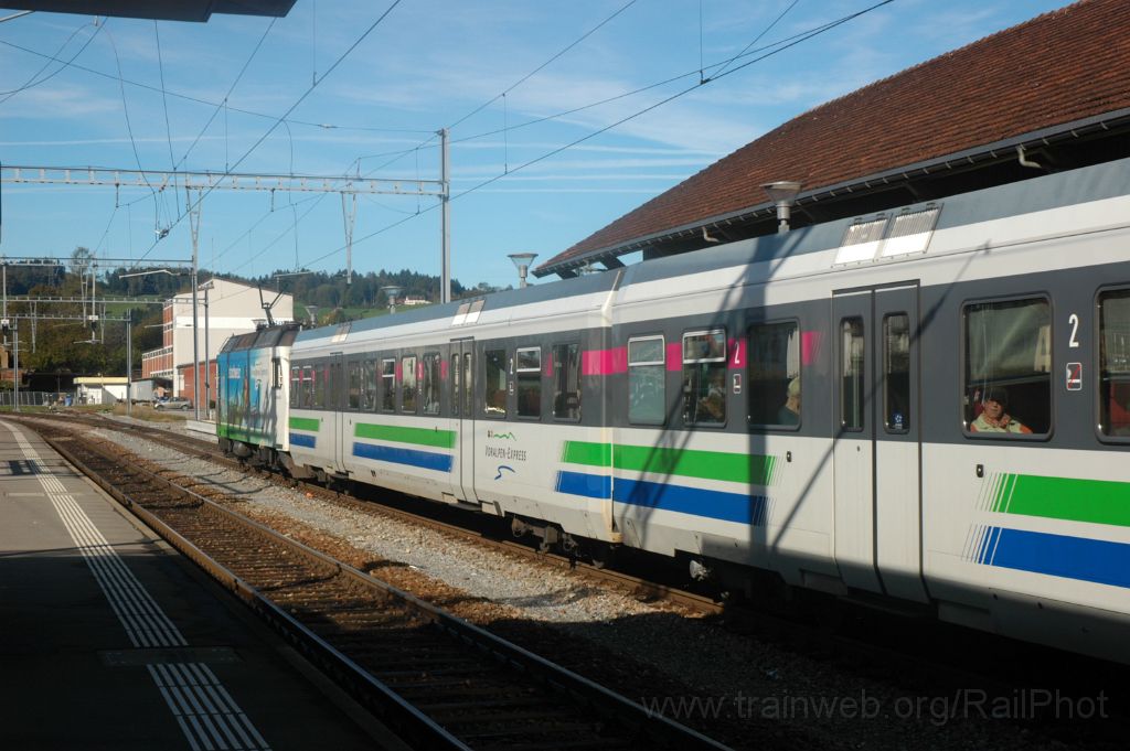 3373-0003-181014.jpg - SOB Re 456.096-7 "Wattwil" / Uznach 18.10.2014