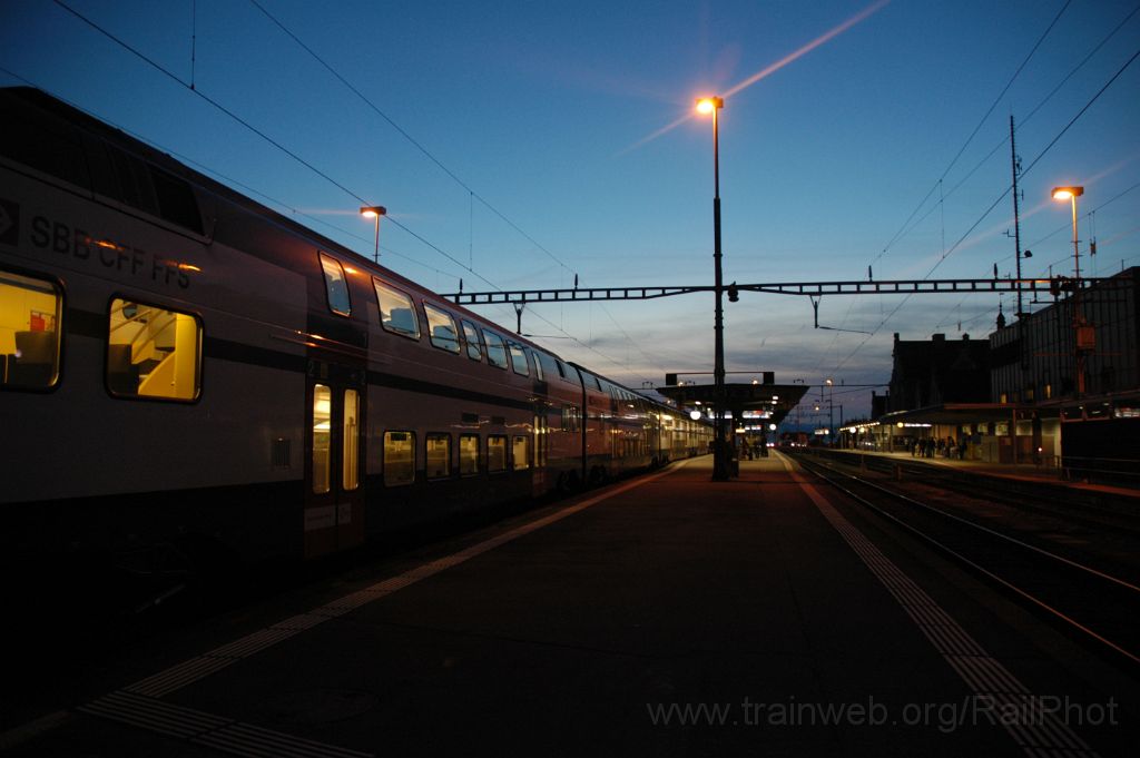 3377-0012-241014.jpg - SBB-CFF RABe 511.001 / Rapperswil 24.10.2014