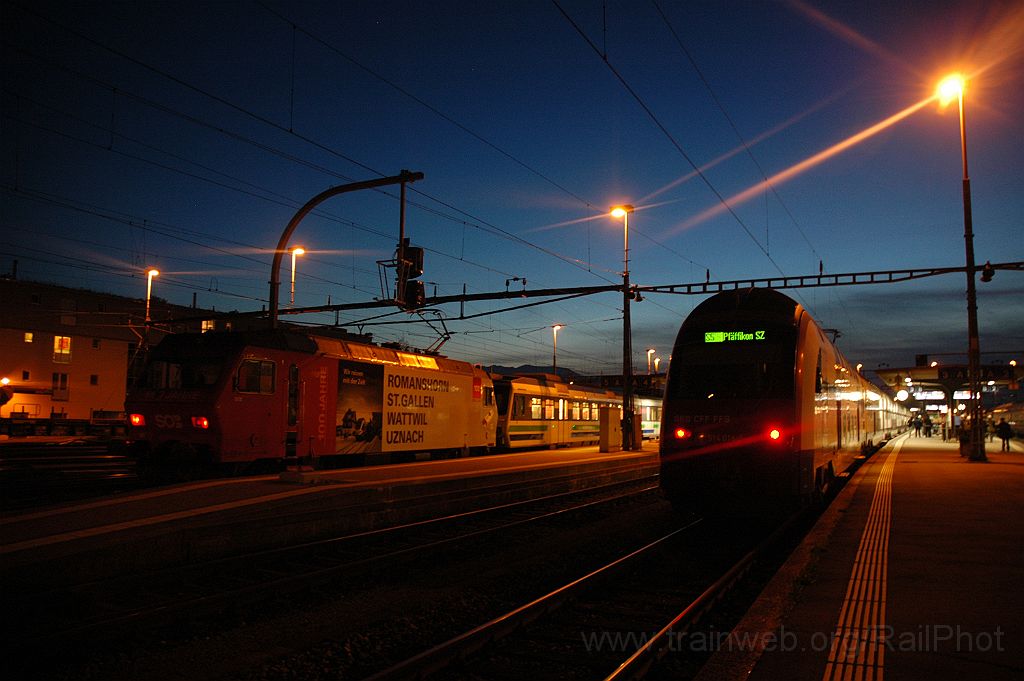 3377-0030-241014.jpg - SOB Re 456.095-9 "Degersheim" + SBB-CFF RABe 514.016-5 / Rapperswil 24.10.2014