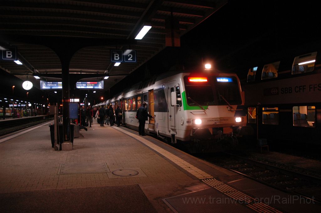 3378-0024-271014.jpg - SOB RBDe 561.084-5 / Rapperswil 27.10.2014