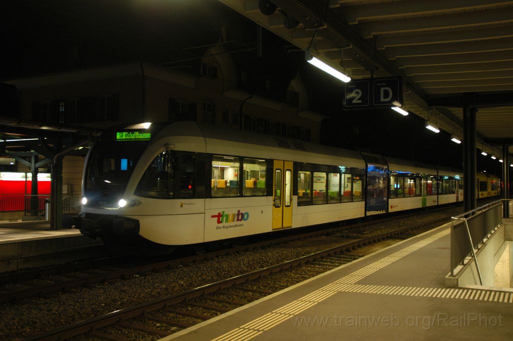 3378-0034-271014.jpg - Thurbo RABe 526.788-5 "Romanshorn" + RABe 526.707-5 "TeleTop" / Wattwil 27.10.2014)