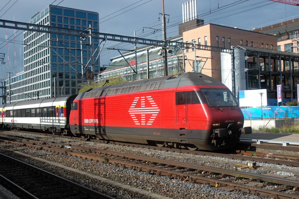 3385-0007-031114.jpg - SBB-CFF Re 460.064-9 "Mythen" / Zürich-Altstetten 3.11.2014