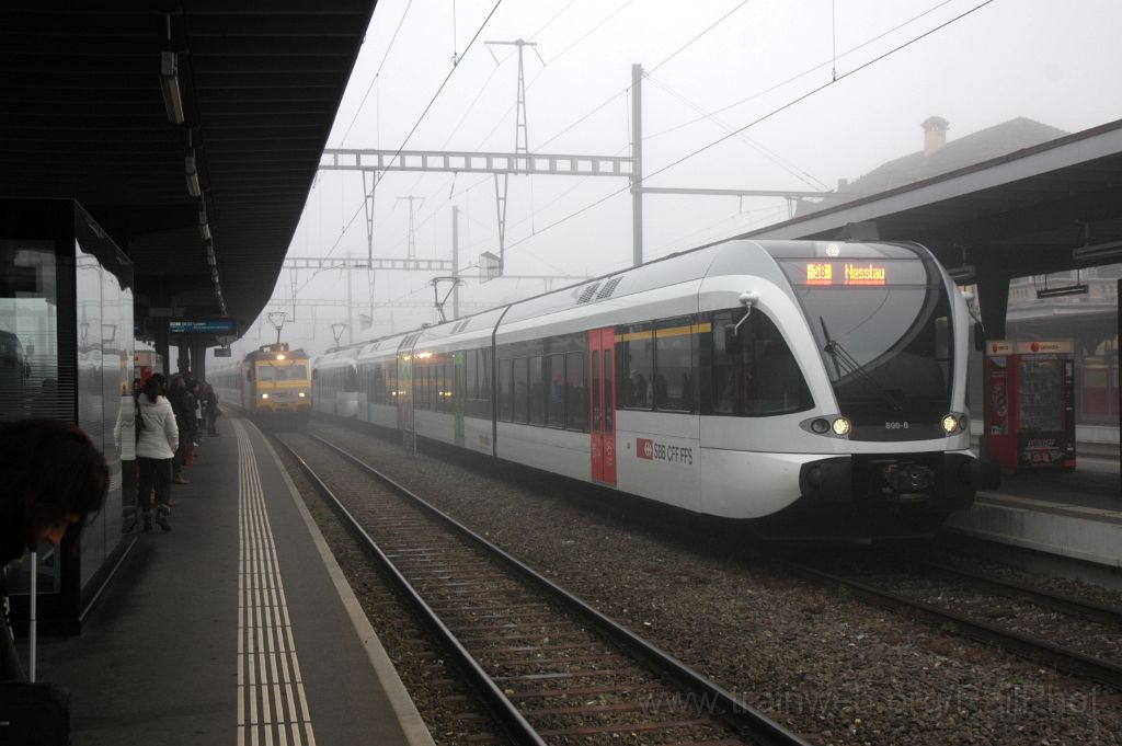 3387-0012-141114.jpg - SOB Re 456.093-4 "St.Gallen" + Thurbo RABe 526.800-8 "100. Thurbo GTW" / Wattwil 14.11.2014