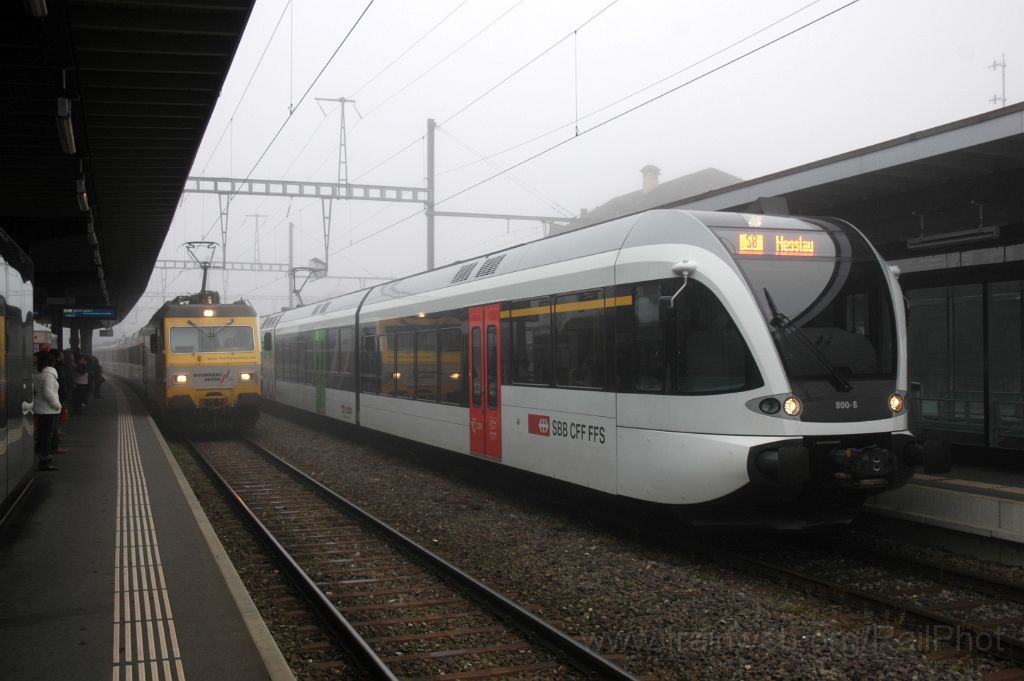 3387-0016-141114.jpg - SOB Re 456.093-4 "St.Gallen" + Thurbo RABe 526.800-8 "100. Thurbo GTW" / Wattwil 14.11.2014