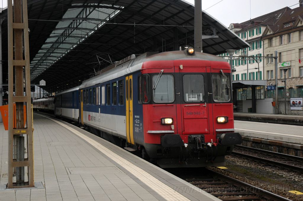 3388-0025-141114.jpg - SBB-CFF RBe 540.043-7 + St 50 85 89-33 900-3 / Olten 14.11.2014