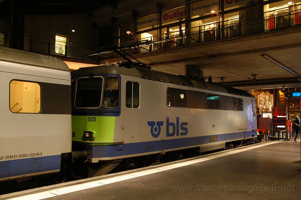 3392-0012-141114.jpg - BLS Re 420.505-0 / Luzern 14.11.2014