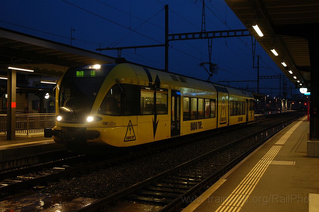 3393-0037-151114.jpg - Thurbo RABe 526.707-5 "TeleTop" / Wattwil 15.11.2014